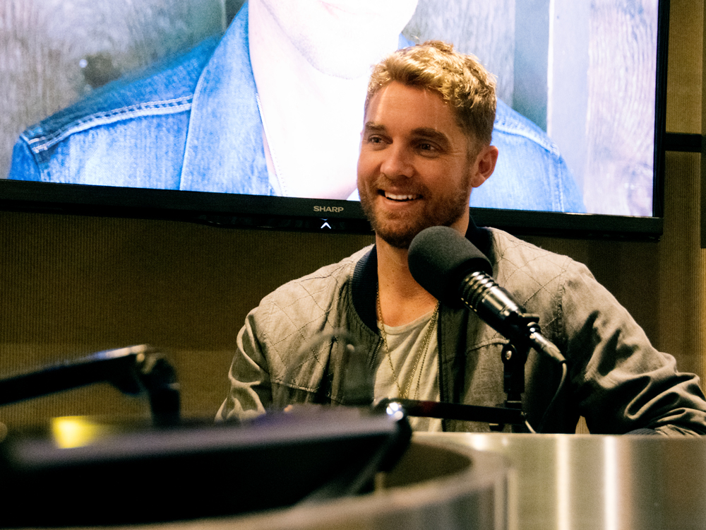 In the Midst of His 1st Headlining Tour, Brett Young Is “Connecting” With the Crowd